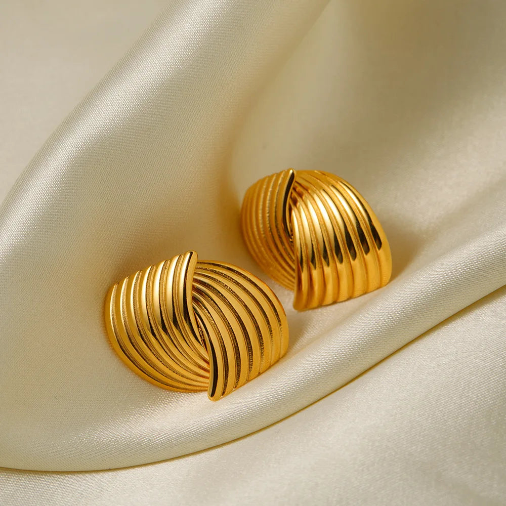 Vintage Gold Stainless Steel Earrings – Retro Chunky Statement Jewelry for Women