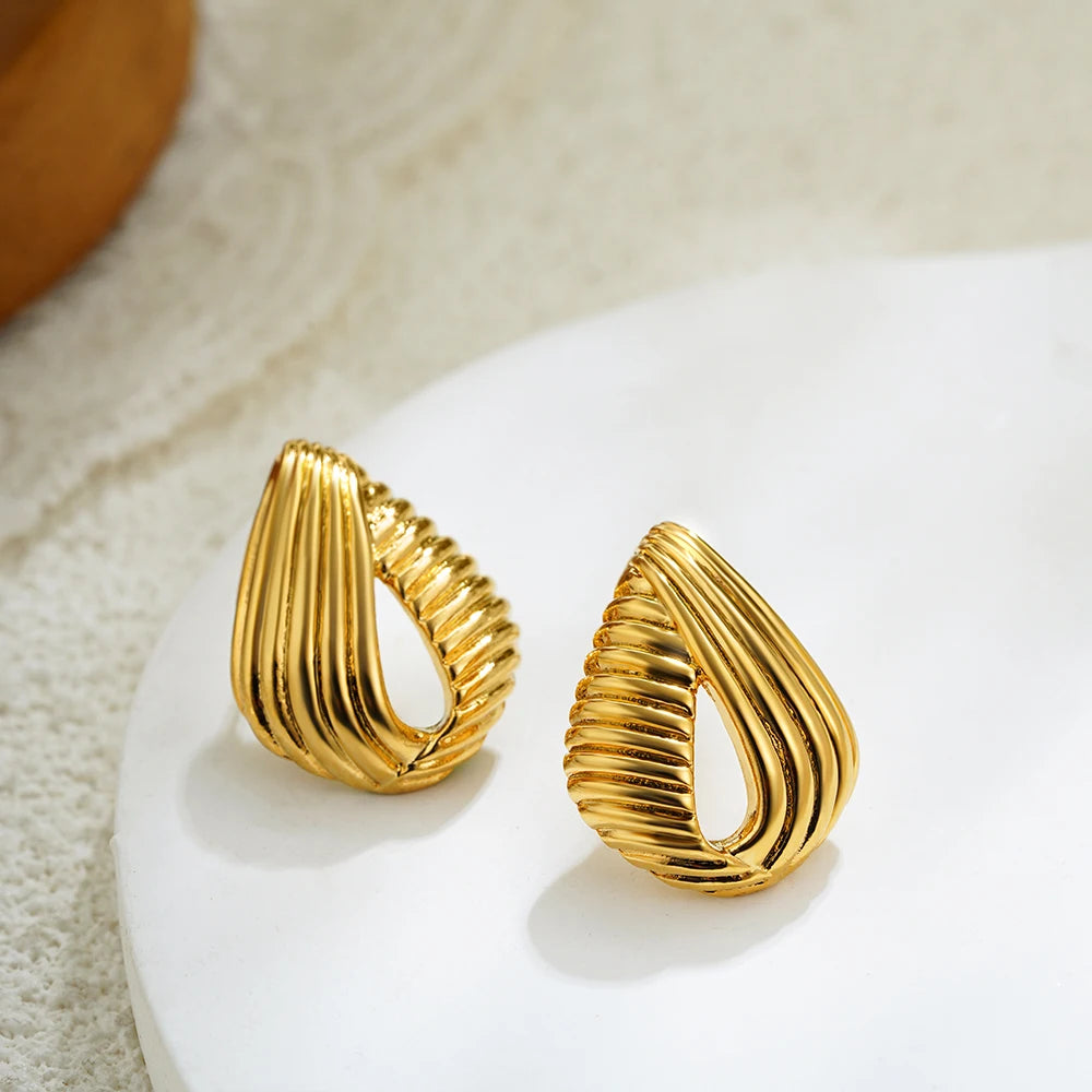 Vintage Gold Stainless Steel Earrings – Retro Chunky Statement Jewelry for Women