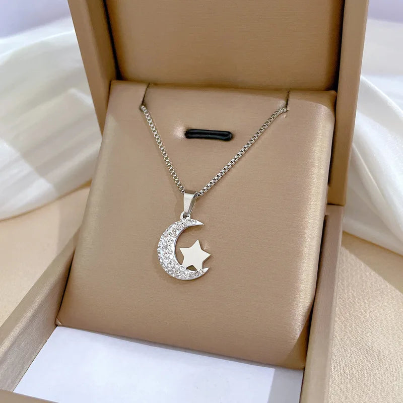 Minimalist Necklace for Women – Gold & Silver Stainless Steel Jewelry