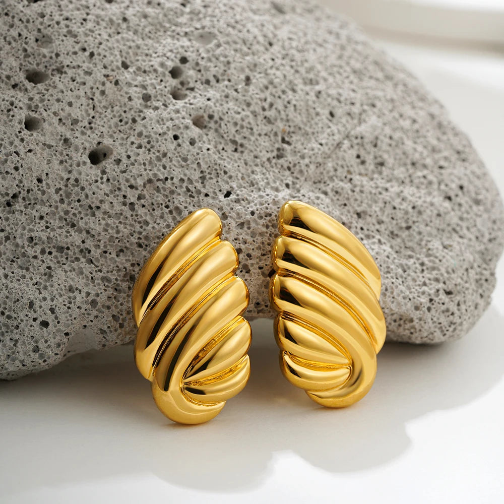 Vintage Gold Stainless Steel Earrings – Retro Chunky Statement Jewelry for Women