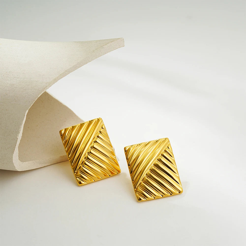 Vintage Gold Stainless Steel Earrings – Retro Chunky Statement Jewelry for Women